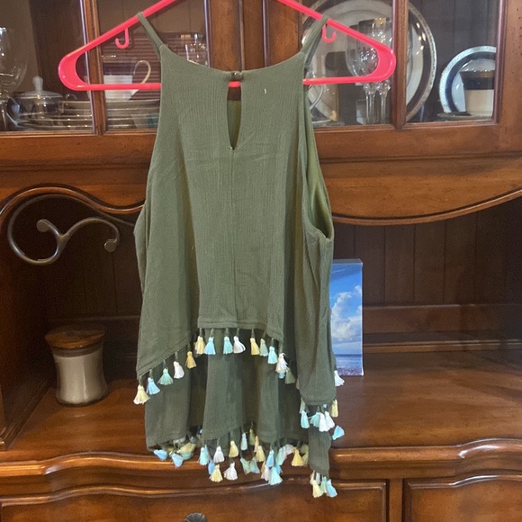 Green Tassel Tank Top - Picture 4 of 4